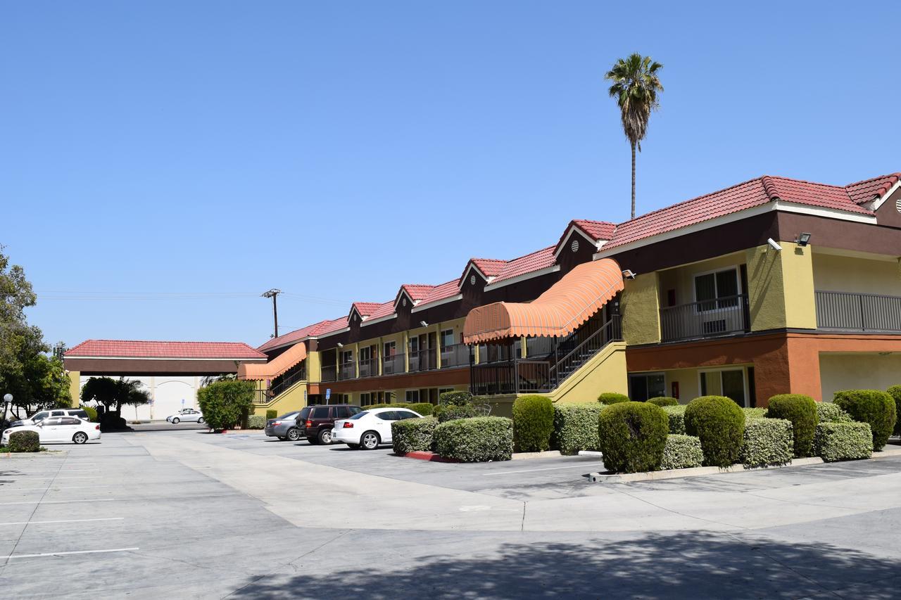 Budget Inn La Puente Luaran gambar