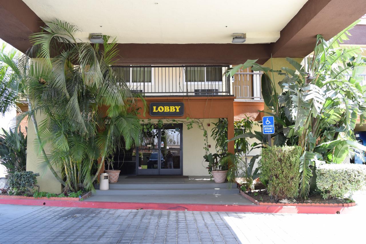 Budget Inn La Puente Luaran gambar